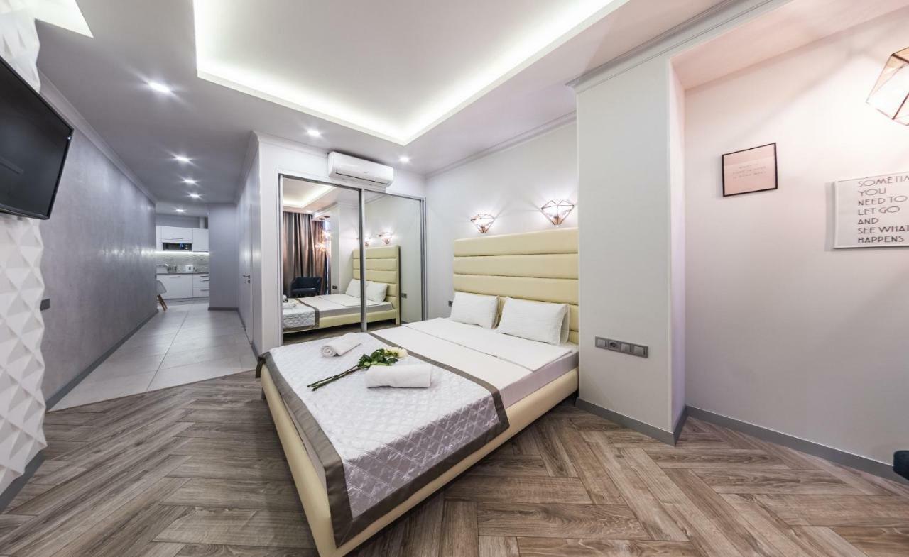 Gagarin Studio Apartment Одеса Екстериор снимка