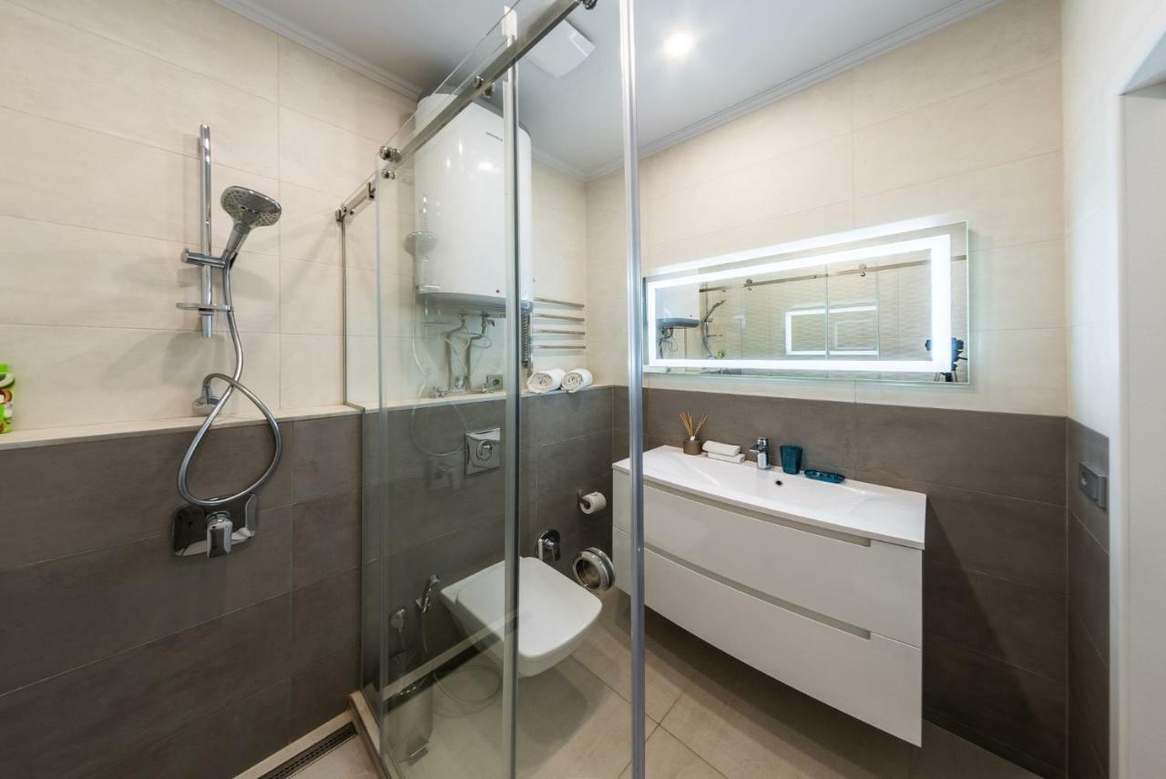Gagarin Studio Apartment Одеса Екстериор снимка